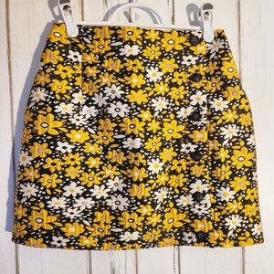 Topshop Floral mini skirt sz 4